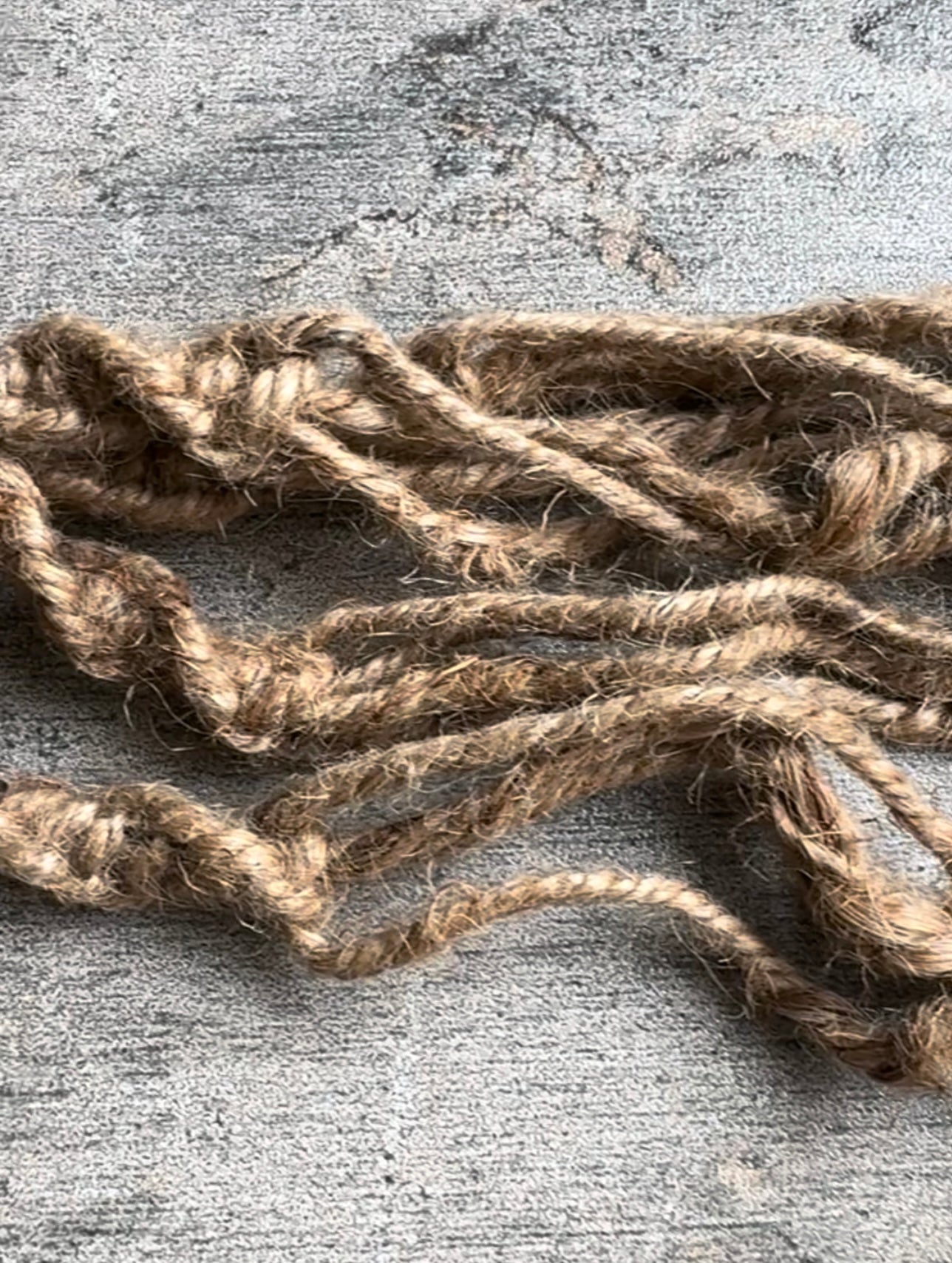 Pack of 1 / 2 or 4 | Handmade Jute Plant Hanger | Flower Pot Holder | Hanging Jute Plant hanger | Jute Macrame | 33 inch | 84 cm